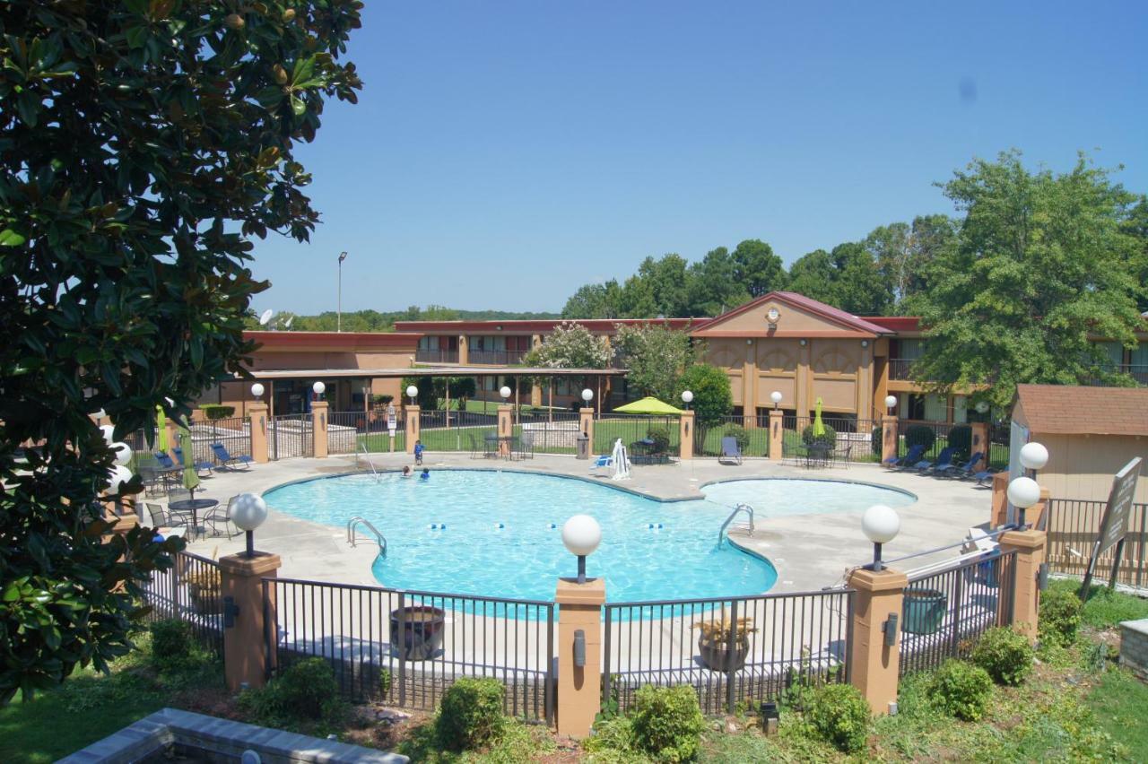 Days Inn By Wyndham Durham/Near Duke University Exterior foto